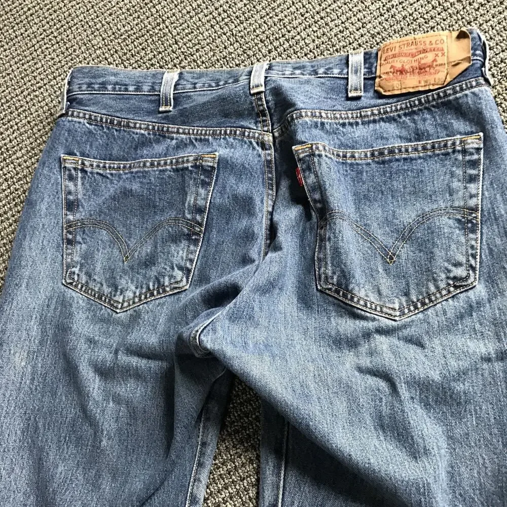 levis 501 38x30 button fly‎